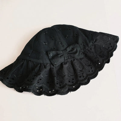 Lace Bonnet